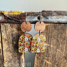 Load image into Gallery viewer, 70&#39;s | Vintage Baby Acrylic &amp; Wood Earrings