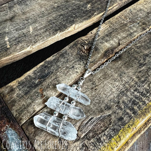 Quartz | Triple Stone Necklace